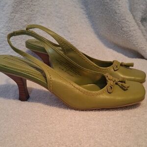 Chic Olive Slingback Heels